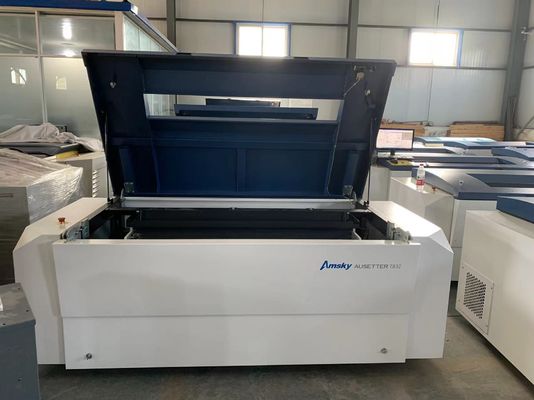 ± 5 μm Plattenwiederholbarkeit Thermal Computer-to-Platte-Maschine für eine stabile Innenlagerung bei konstanten Temperaturen von 20 °C