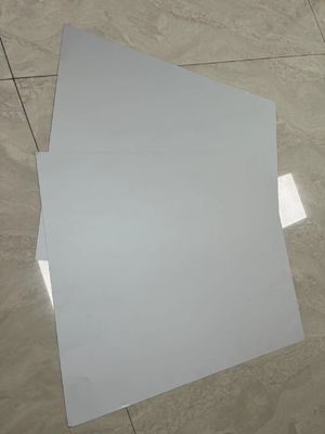 Grau-weiße Prozesslose Druckplatte mit 22-25s Produktionszeit und 0,15mm-0,28mm Dicke