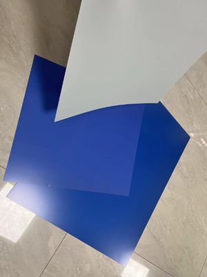 Empfindliche Lichtquelle 830nm Doppelschicht-CTP-Platte für sichere gelbe Lichter Punktegewinn ≤10% Abmessung 0,15 mm bis 0,40 mm