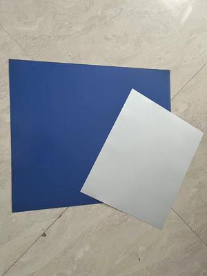 Sicheres Lichtgelb erstklassige Qualität CTCP-Druckplatten mit Belichtungsenergie 50-85mj/cm2 Für Computer-zu-Platten-Druck